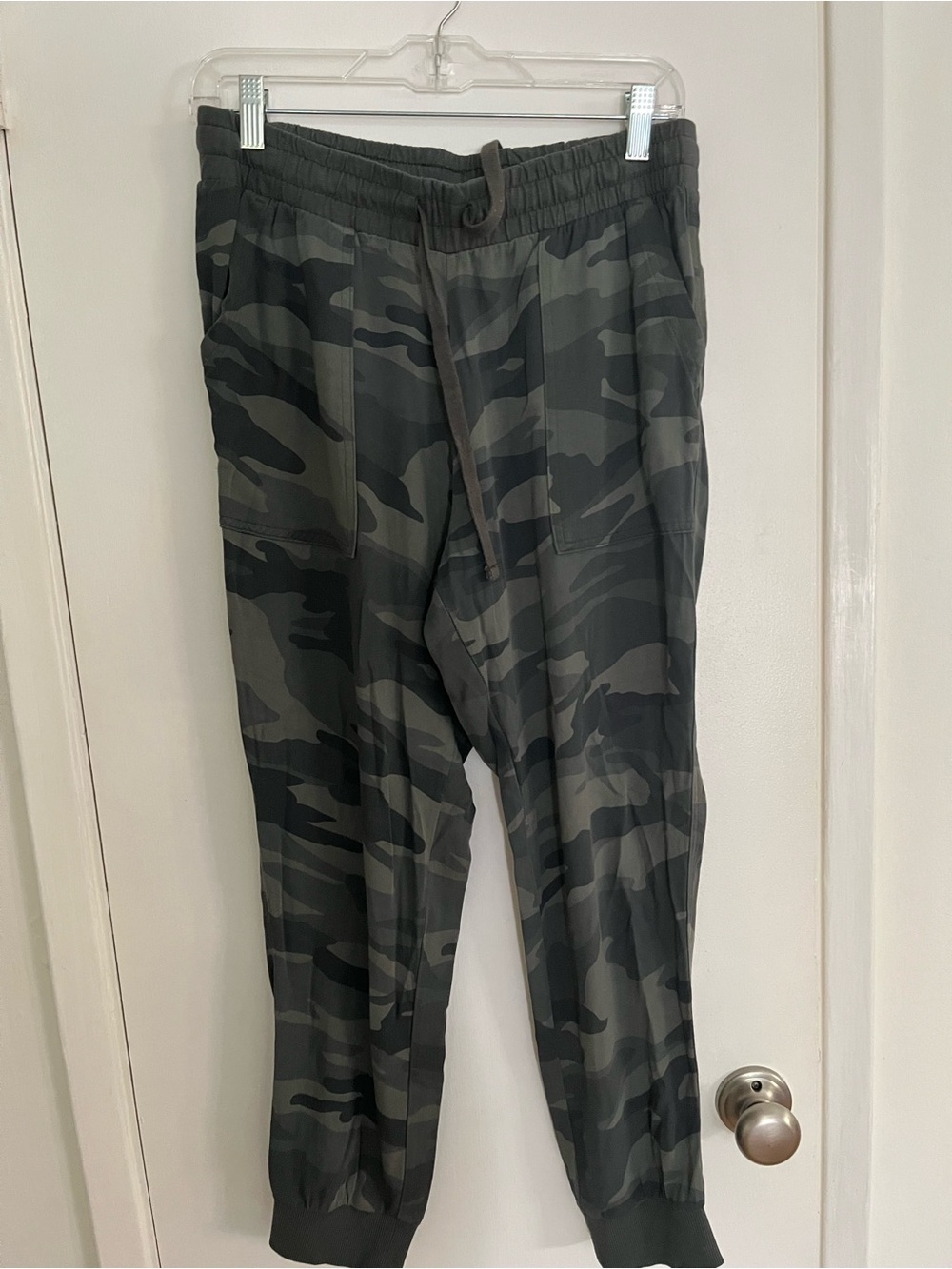 Splendid Women's Camo Joggers in Gray and Black